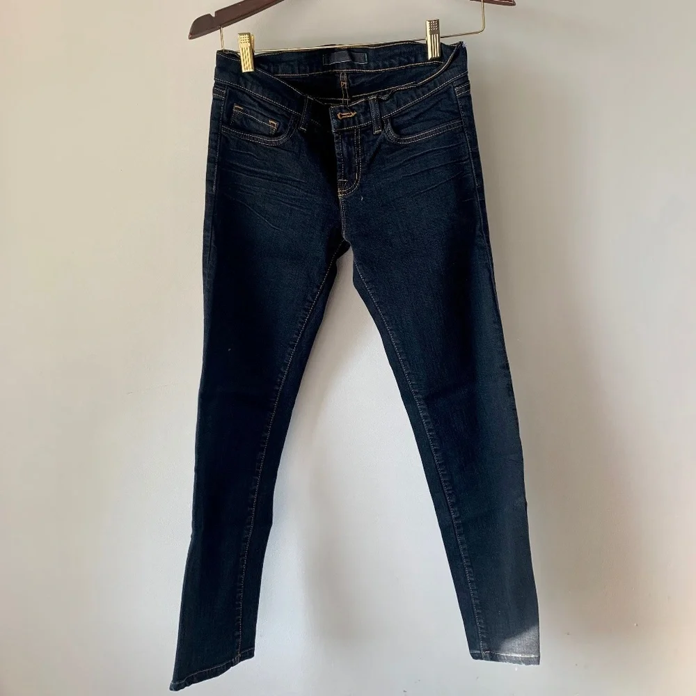 J Brand Jean Black Stretch Wash size 26 Inseam 28" - Picture 2 of 5